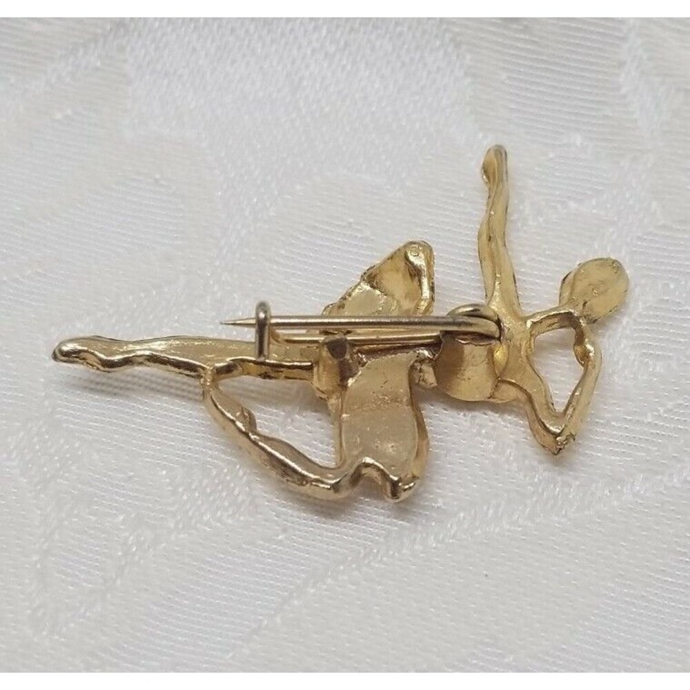 Ballerina Pin Vintage Gold Tone Brooch C Catch Ballet Dancer Toe Bended Knee - Picture 5 of 11